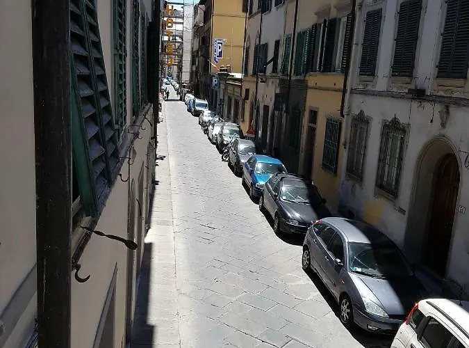 Gino's Place * Floransa